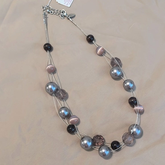Lia Sophia beaded gem necklace-new with tag $12! - Picture 2 of 5